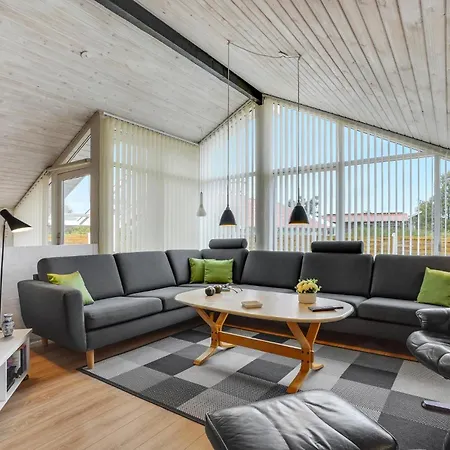 Holiday home Gorgeous In Thisted With Wifi *